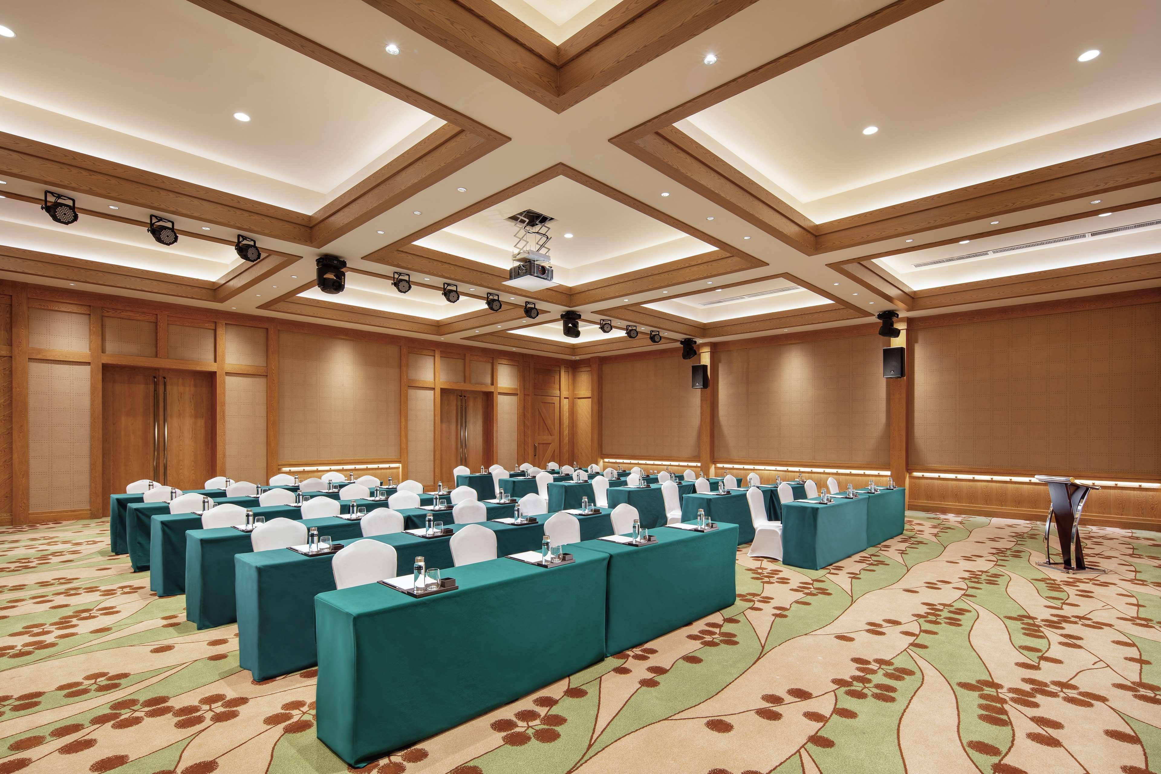 Hotel Hilton Wenan Langfang Exterior foto